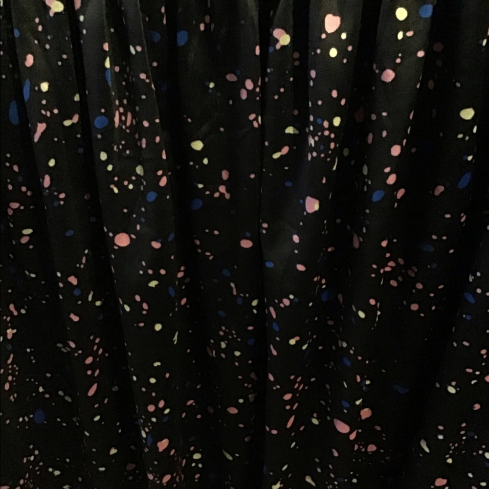 Black tank w pink blue yellow splatter 5X - Picture 3 of 5